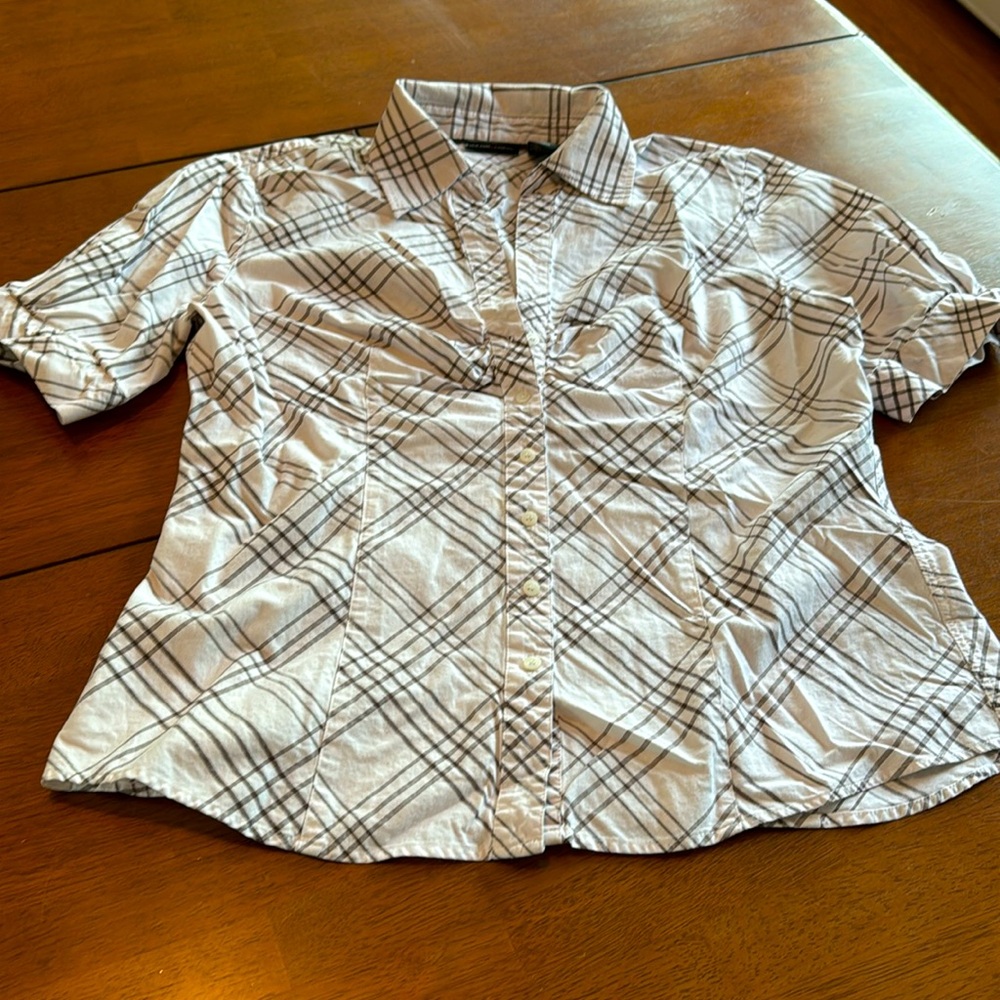 New York & company fitted button down